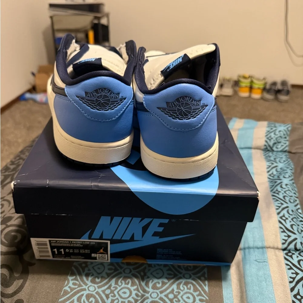Air Jordan retro 1 low OG - Picture 4 of 5